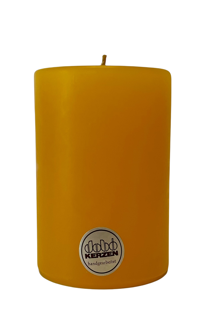 Gelb Dobo-Kerze – handgegossen & rußfrei | Elegantes Design aus Deutschland