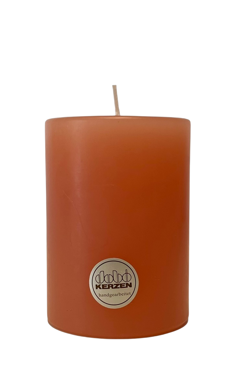 Korall Dobo-Kerze – handgegossen & rußfrei | Elegantes Design aus Deutschland