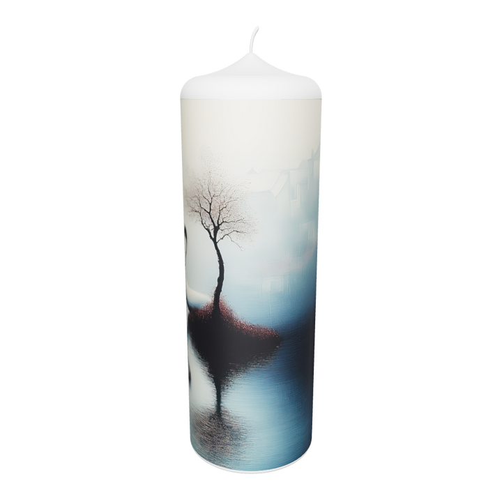 Künstlerkerze mit zwei stilisierten Schwänen in sanfter Nebelszene – Symbol für Liebe, Stille und seelische Verbundenheit.