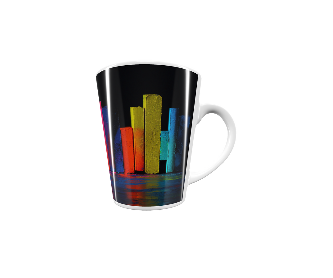 „Latte-Tasse konisch mit abstraktem Neon-Motiv in Pink, Blau, Gelb, Orange und Grün, inspiriert von Pop-Art“