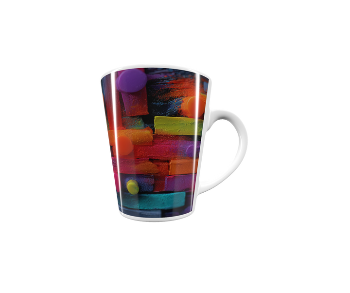 „Latte-Tasse konisch mit abstraktem Neon-Motiv aus bunten Balken und Kreisen in Pink, Gelb, Orange und Blau inspiriert von Pop-Art“