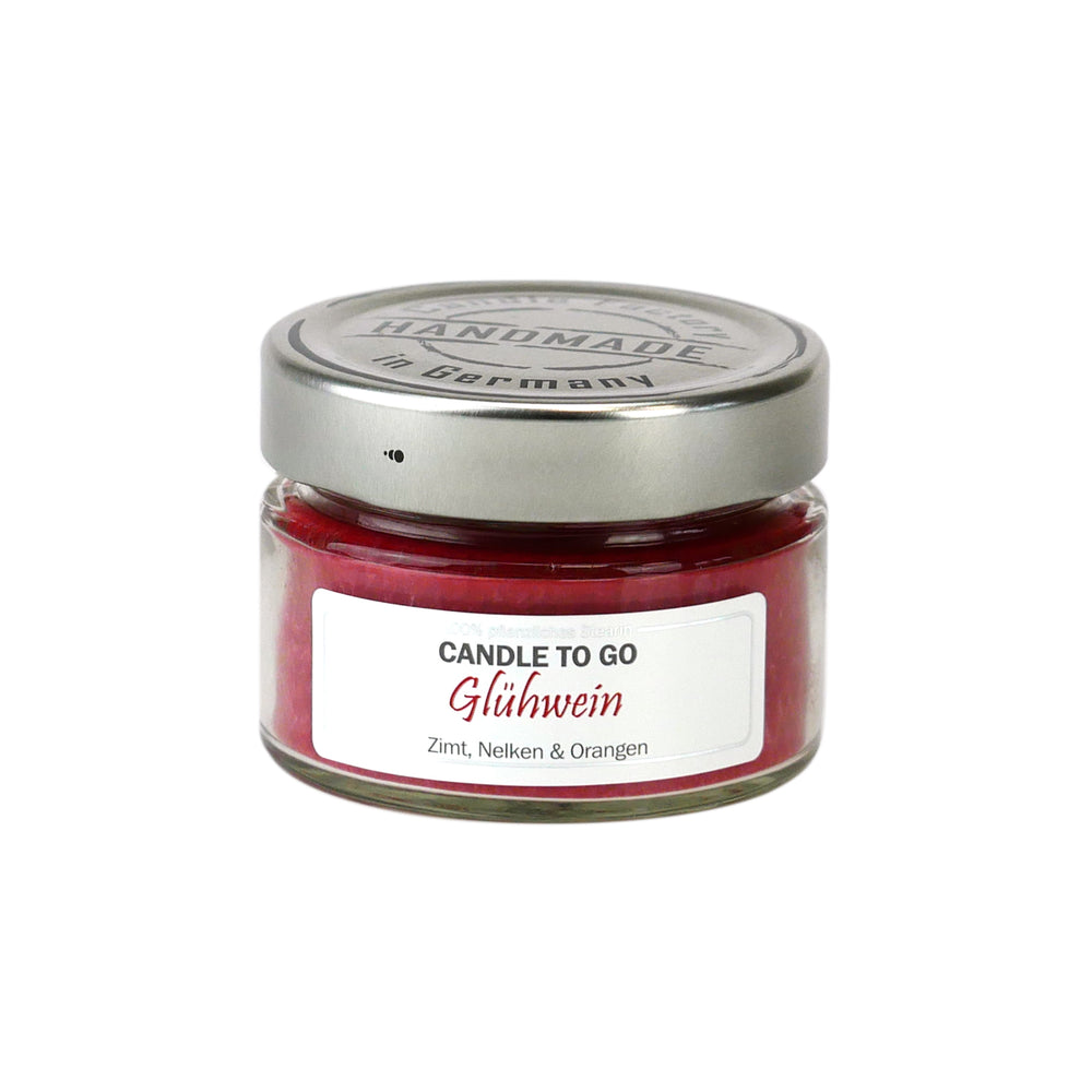 Candle Factory Candle to Go Glühwein – handgegossene Duftkerze im kleinen Glas mit Zimt, Nelken & Orangen, 100 % pflanzlich, vegan, Handmade in Germany.