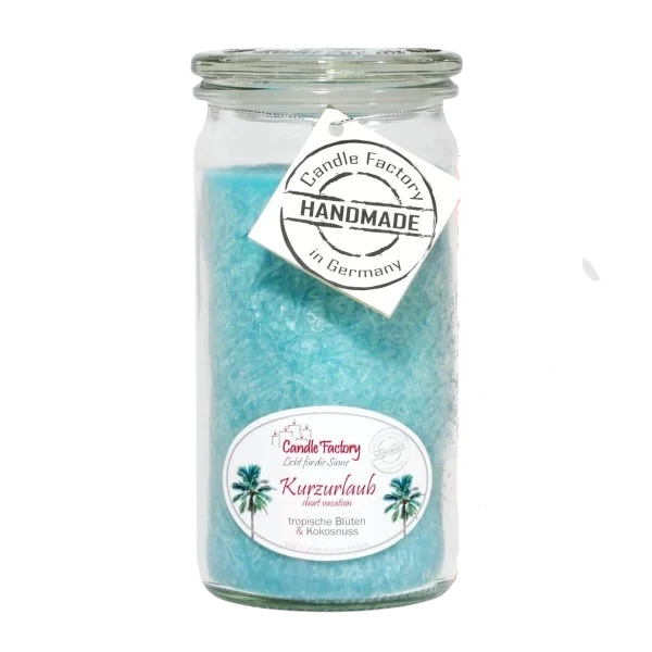 Candle Factory Duftkerze Kurzurlaub im Glas – handgegossene Duftkerze mit tropischen Blüten & Kokosnuss, 100 % pflanzlich, Handmade in Germany.