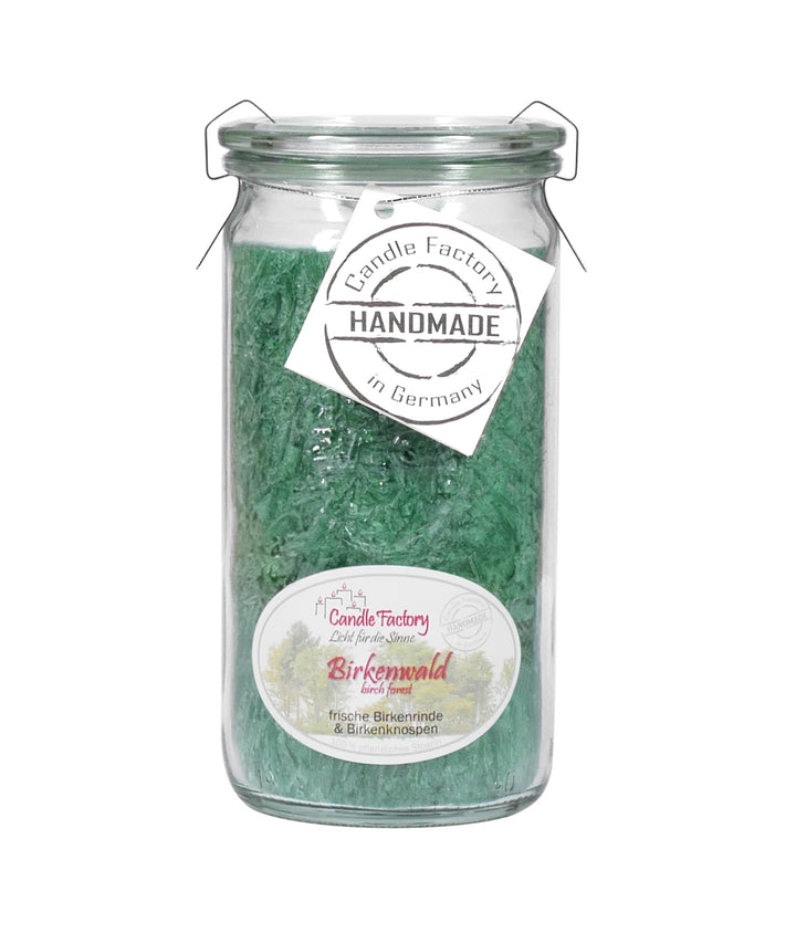 Grüne Duftkerze „Birkenwald“ im Glas mit Holzdeckel, handgemacht von Candle Factory – frischer Waldduft