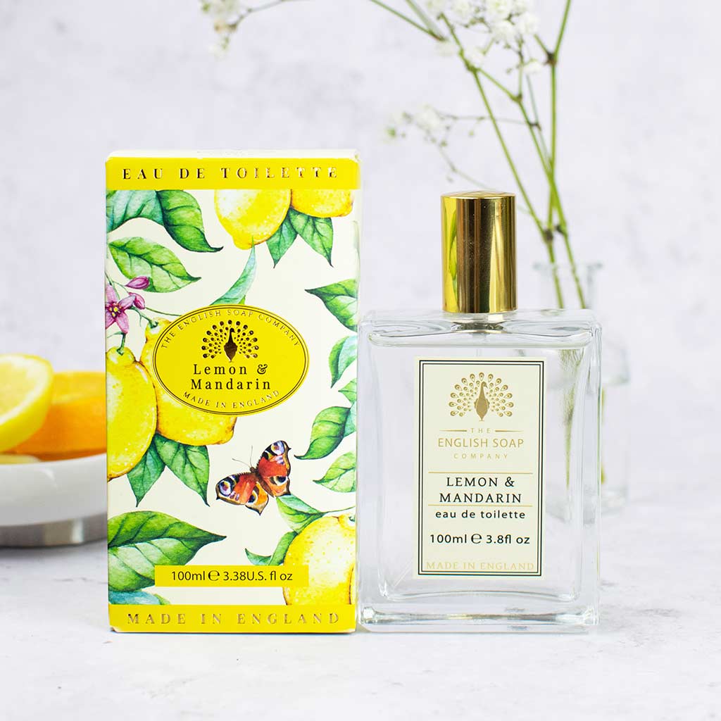 Eau de Toilette Lemon &amp; Mandarin 100 ml mit goldener Kappe und passender Zitronen-Verpackung von The English Soap Company.