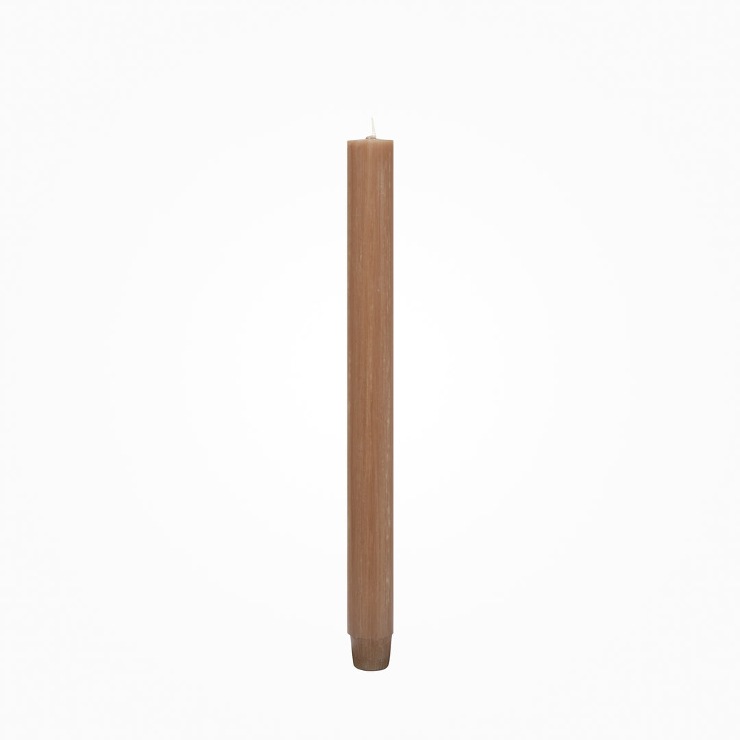 Durchgefärbte Flachkopf-Stabkerze von Jaspers in inmuskat  – 29 cm hoch, Ø 2,2 cm, lange Brenndauer, verjüngter Fuß, stilvolles Design für Tischdeko und Wohnambiente