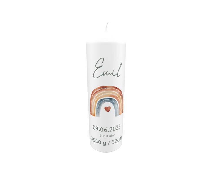 Personalisierte Geburtskerze mit Regenbogen und Herzmotiv – Name Emil

