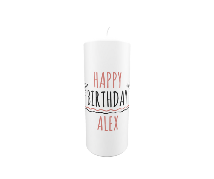 Handgefertigte Geburtstagskerze mit modernem Schriftzug „Happy Birthday Alex“ in Rosa und Schwarz, stilvoll und minimalistisch gestaltet.