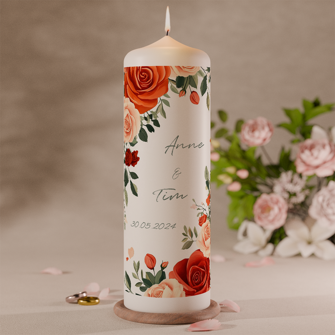 personalisierte hochzeitskerze mit rosenmotiv und namen
