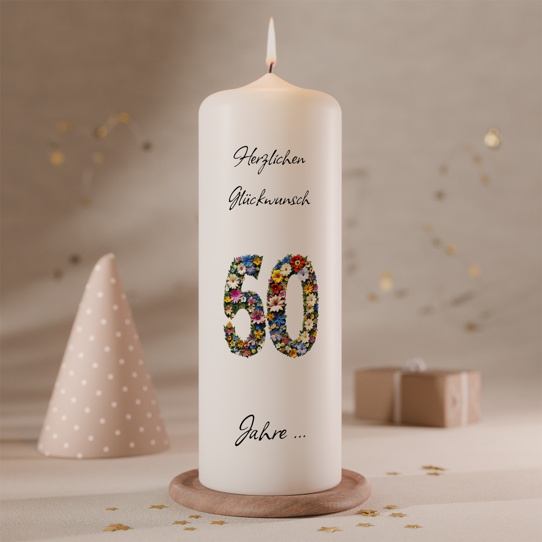 Personalisierte Jubiläumskerze in Weiß, Größe 200 × 70 mm, mit individueller Jubiläumszahl, Name und Wunschtext.