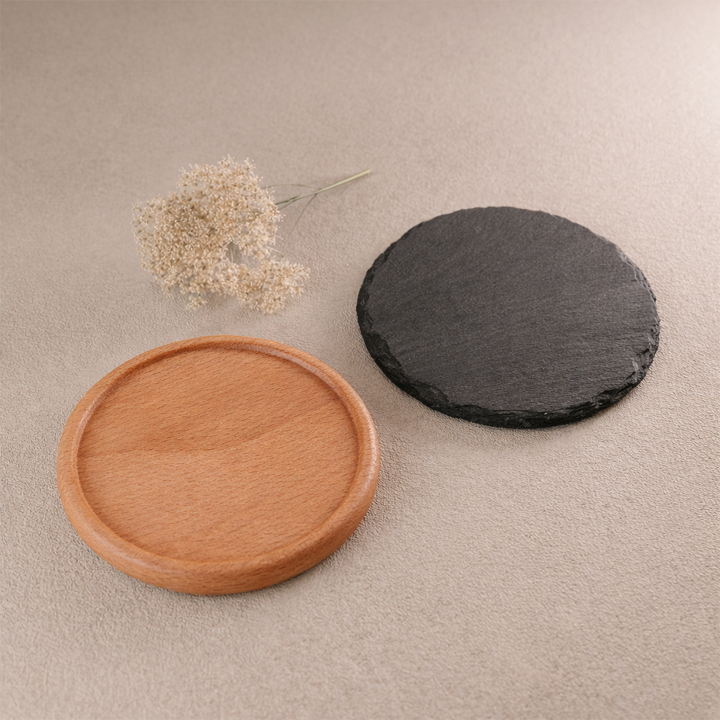 Muster Kerzenhalter aus Holz und Schiefer mit 10 cm Durchmesser für Kerzen