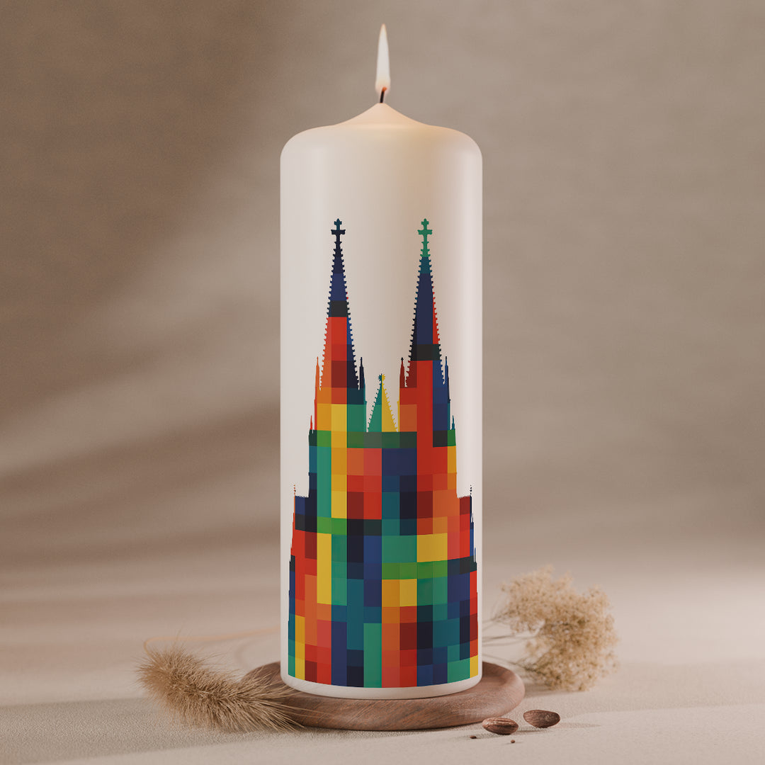 Kölner Dom Kerze mit buntem Pixelmotiv, 250 × 80 mm
