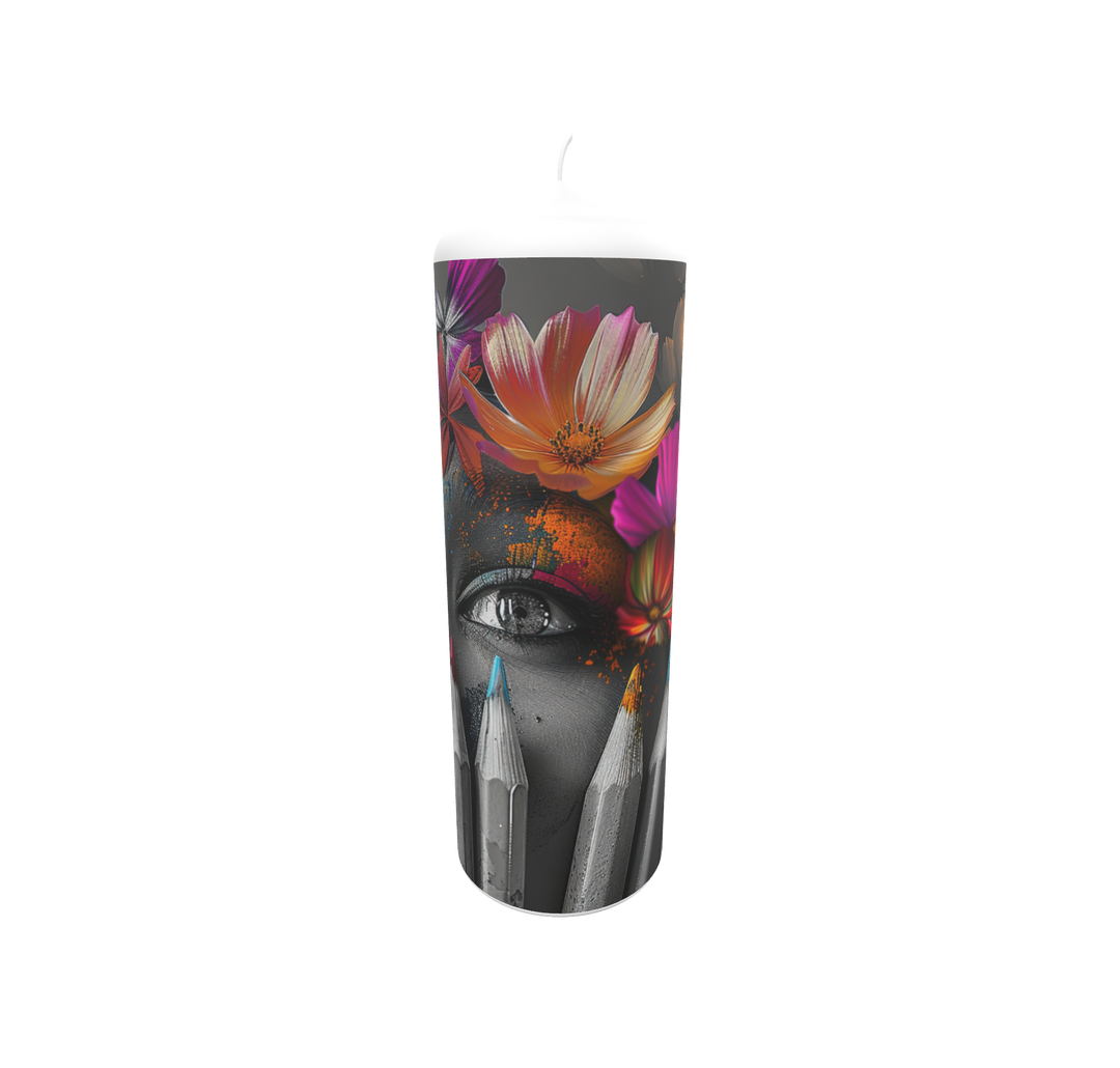 Künstlerkerze mit floralen, impressionistischen Farbflächen und einem Auge als Symbol.