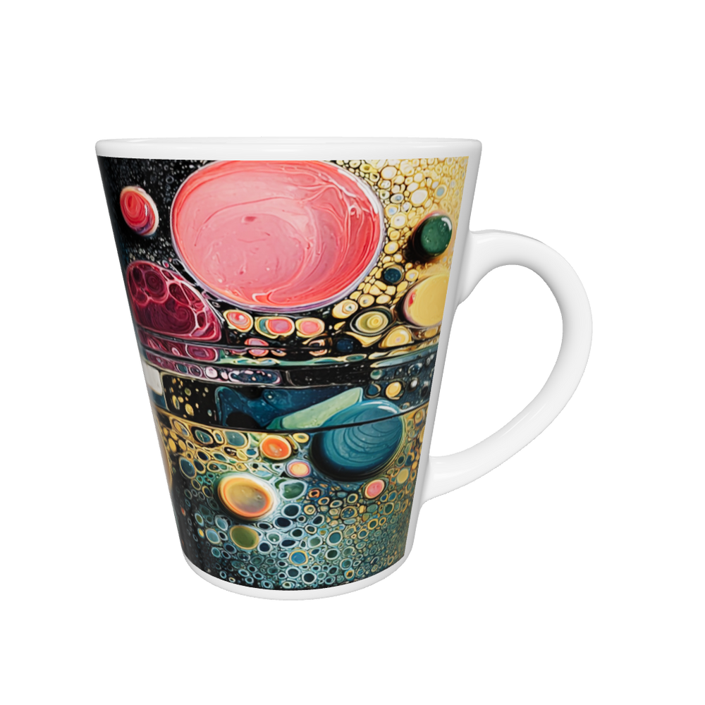 „Latte-Tasse konisch mit abstraktem Blasen-Motiv in Rot, Gelb, Pink, Grün und Blau, inspiriert von organischer Kunst“