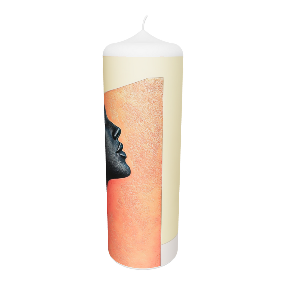Künstlerkerze mit rot-blauer Teilung und Silhouette in Bewegung