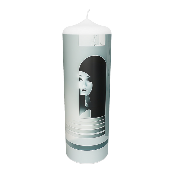 Künstlerkerze mit Gesichtsfragmenten im Nebel und sanftem Hell-Dunkel-Kontrast.