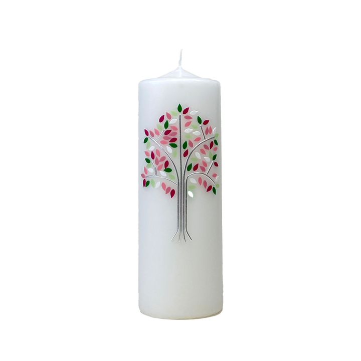 aufkerze mit Lebensbaum in Rosa, Pink und Grün – handverzierte Wachsdekoration, ideal zur Taufe für Mädchen. Handarbeit von bestekerze.de