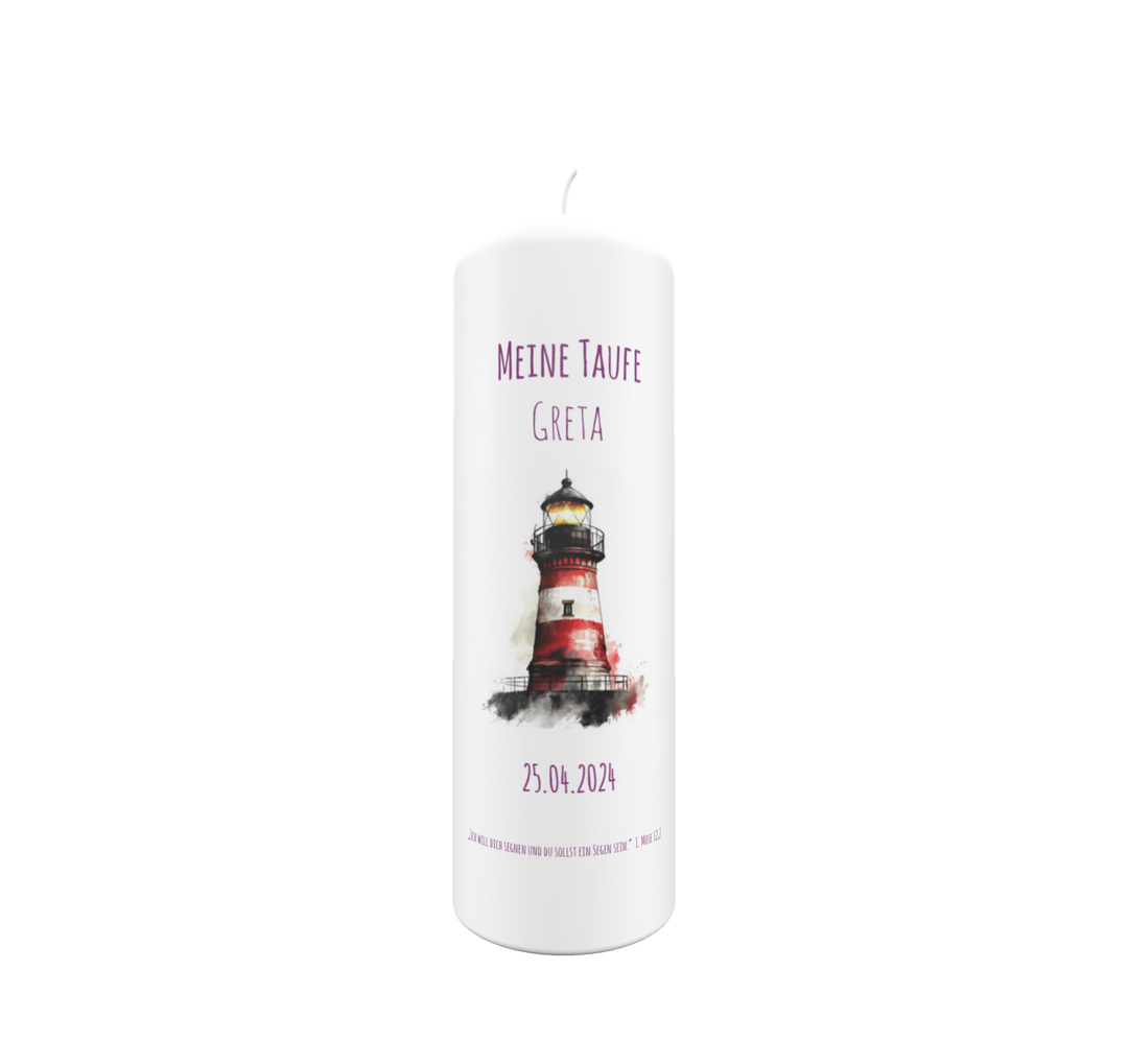 Taufkerze mit Leuchtturm-Motiv, Name Greta und Datum 25. April 2024, maritimes Design für Mädchen.