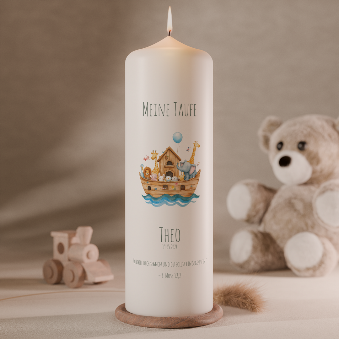 Personalisierte Taufkerze mit Arche-Noah-Motiv, Tieren, Name Theo und Taufdatum