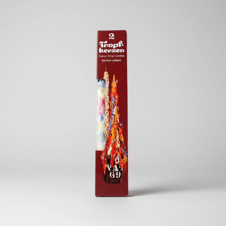 2 Tropfkerzen im Set – farbig tropfende Colour Drip Candles in roter Verpackung, kreative Dekoidee.